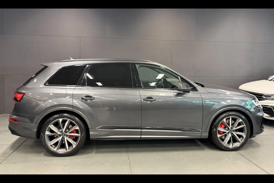 Audi Q7 55 TFSI e quattro 3X S-LINE RS-STOELEN BLACK-LINE PANO/LEDER/H-UP/B&O/360CAM/SFEERVERL/STOELVENTILATIE+M///