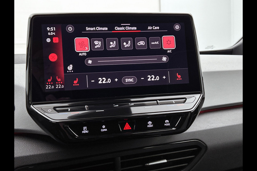 Volkswagen ID.3 First Plus 58 kWh (TREKHAAK, SFEERVERLICHTING, CAMERA, STOELVERWARMING, MATRIX)