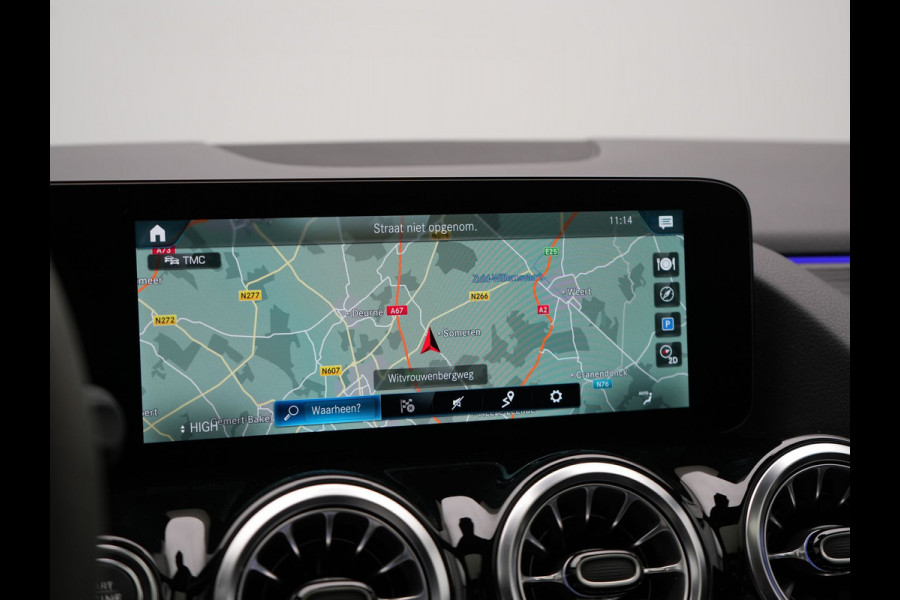 Mercedes-Benz B-Klasse 250 e Business Solution AMG Limited Plug In Hybrid 218pk Dealer O.H. PHEV | Trekhaak Af Fabriek | Panodak | Adaptive Cruise | 360 Camera | Alcantara Sportstoelen Verwarmd | Widescreen Navi | Apple Carplay | Sfeerverlichting | Blis | Virtual | DAB |