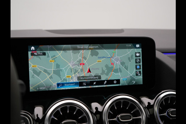 Mercedes-Benz B-Klasse 250 e Business Solution AMG Limited Plug In Hybrid 218pk Dealer O.H. PHEV | Trekhaak Af Fabriek | Panodak | Adaptive Cruise | 360 Camera | Alcantara Sportstoelen Verwarmd | Widescreen Navi | Apple Carplay | Sfeerverlichting | Blis | Virtual | DAB |