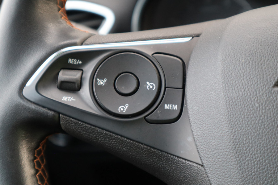 Opel Crossland X 1.2 Turbo Innovation | Camera | Keyless | Carplay |