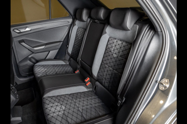 Volkswagen T-Roc 1.5 TSI R-Line Edition / 150pk / Stoel en stuur verwarming / Achteruitrij camera / Keyless /