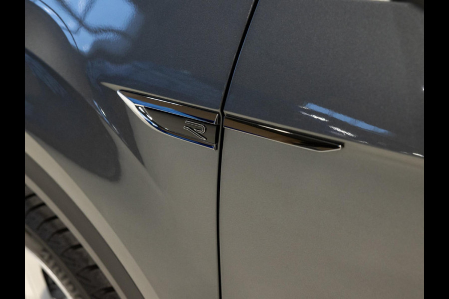 Volkswagen T-Roc 1.5 TSI R-Line Edition / 150pk / Stoel en stuur verwarming / Achteruitrij camera / Keyless /