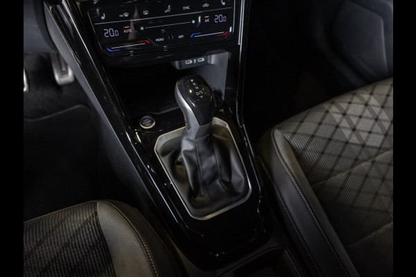 Volkswagen T-Roc 1.5 TSI R-Line Edition / 150pk / Stoel en stuur verwarming / Achteruitrij camera / Keyless /