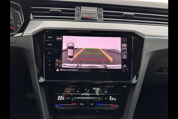 Volkswagen Passat 1.4 TSI GTE Business (Plug-In) (INCL-BTW) Aut. *FULL-LED | DIGI-COCKPIT | ADAPTIVE-CRUISE | NAVI-FULLMAP | KEYLESS | DAB+ | COMFORT-SEATS | SHIFTPADDLES | PRIVACY-GLASS | PDC | CAMERA | CARPLAY | 17''ALU*