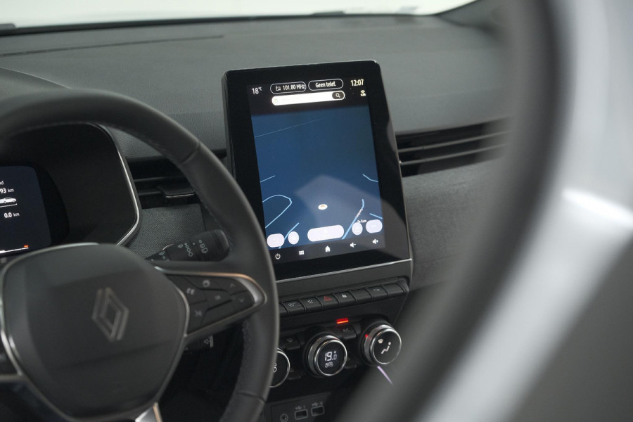 Renault Clio TCe 90 GPF techno | 360 Camera | Adaptieve Cruise Control | Navigatie | 9.3 Inch Groot Scherm