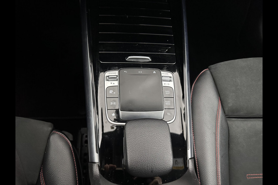 Mercedes-Benz B-Klasse 180 AMG-Line Business Solution (INCL-BTW) *LEATHER-MICROFIBRE | WIDESCREEN-COCKPIT | FULL-LED | BLINDSPOT | CAMERA | NAVI-FULLMAP | DAB+ | ECC | SHIFTPADDLES | CRUISE | HEATED-SPORTSEATS | TOWBAR | 18''ALU*