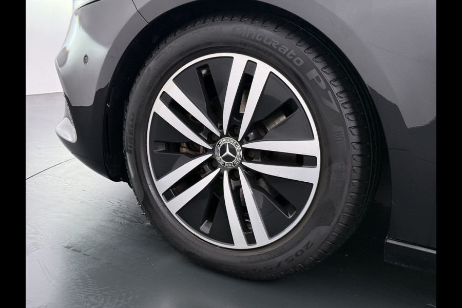 Mercedes-Benz A-Klasse 180 Luxury | Memory Pano Multibeam Camera