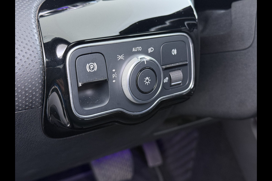 Mercedes-Benz A-Klasse 180 Luxury | Memory Pano Multibeam Camera