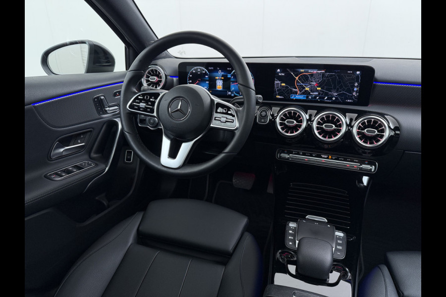 Mercedes-Benz A-Klasse 180 Luxury | Memory Pano Multibeam Camera