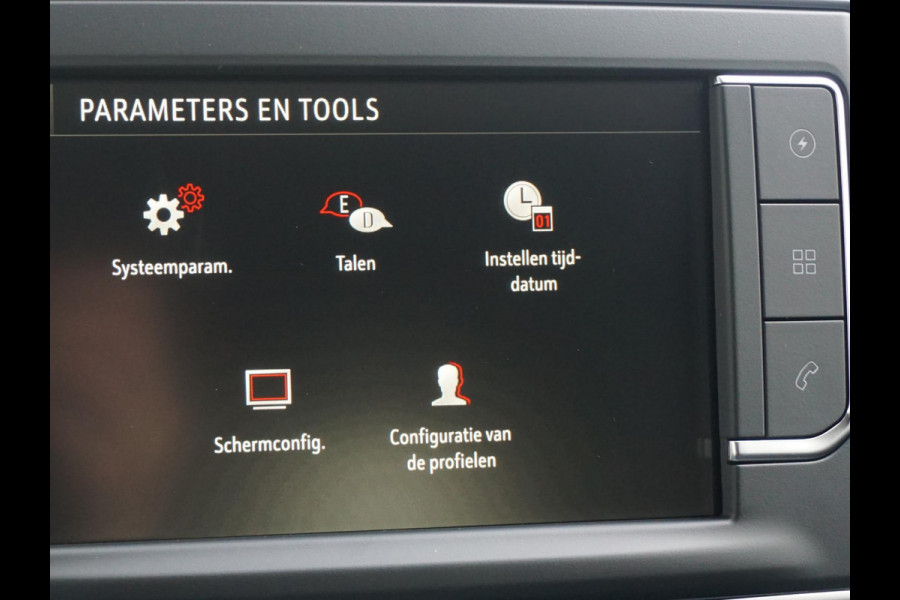 Opel Vivaro Electric L3 75 kWh | tot 8 jaar garantie | navigatie incl. Apple Carplay | airco | parkeersensoren | e-Call pakket | 3-zitplaatsen | rijklaarprijs
