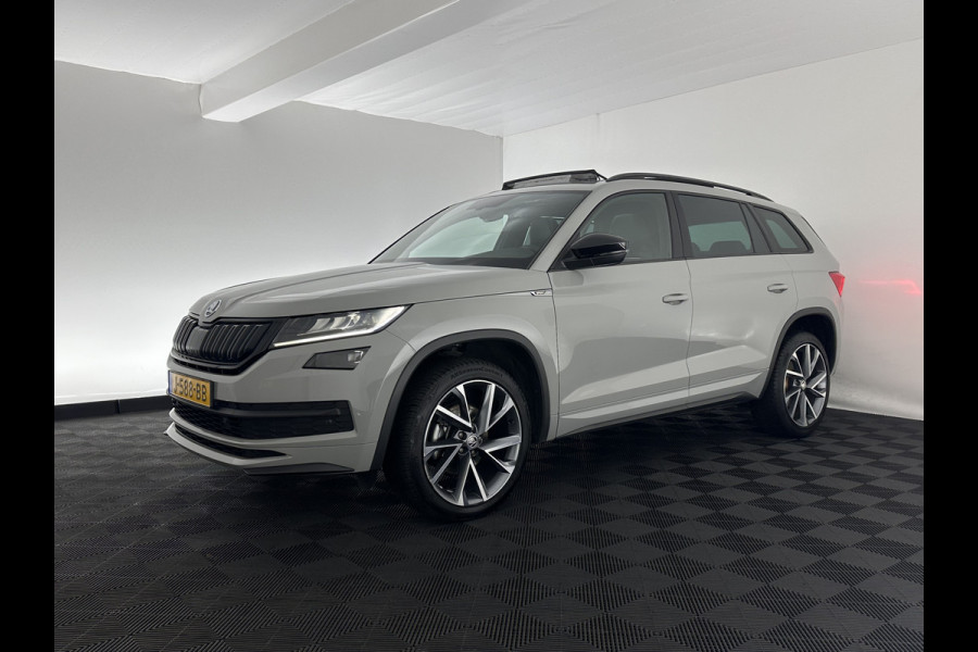 Škoda Kodiaq 1.5 TSI Sportline Business (INCL-BTW) Aut. *PANO | LEATHER-MICROFIBRE | FULL-LED | MEMORY-PACK | DIGI-COCKPIT | NAVI-FULLMAP | CAMERA | DAB+ | AMBIENT-LIGHT | KEYLESS | DAB+ | CARPLAY | PRIVACY-GLASS | 20"ALU*
