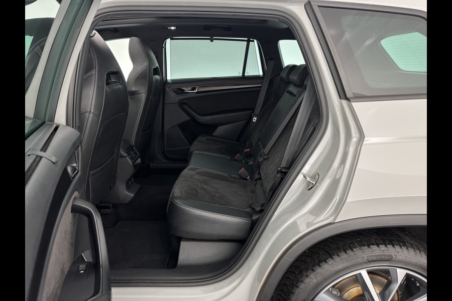 Škoda Kodiaq 1.5 TSI Sportline Business (INCL-BTW) Aut. *PANO | LEATHER-MICROFIBRE | FULL-LED | MEMORY-PACK | DIGI-COCKPIT | NAVI-FULLMAP | CAMERA | DAB+ | AMBIENT-LIGHT | KEYLESS | DAB+ | CARPLAY | PRIVACY-GLASS | 20"ALU*