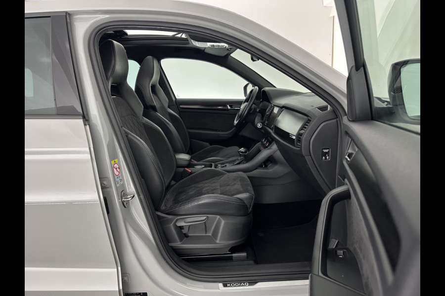 Škoda Kodiaq 1.5 TSI Sportline Business (INCL-BTW) Aut. *PANO | LEATHER-MICROFIBRE | FULL-LED | MEMORY-PACK | DIGI-COCKPIT | NAVI-FULLMAP | CAMERA | DAB+ | AMBIENT-LIGHT | KEYLESS | DAB+ | CARPLAY | PRIVACY-GLASS | 20"ALU*