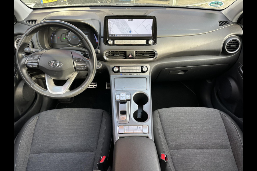 Hyundai Kona EV Comfort 64 kWh | SOH: 94,7 % | 3 Fase | Warmtepomp | Navi | Adaptive CC | Climate |