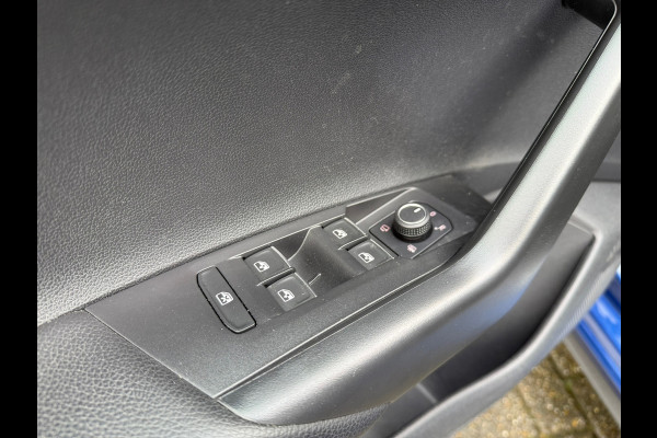 Volkswagen Polo 1.0 TSI Highline Business R - Navi - Leder - Beats - Trekhaak - Org.NL