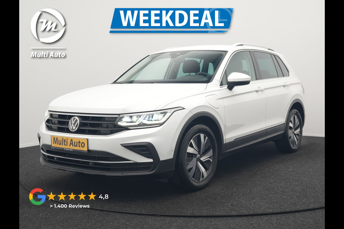 Volkswagen Tiguan 1.4 TSI eHybrid Life Plug In Hybrid 245pk Dealer O.H. PHEV | Trekhaak Af Fabriek | Adaptive Cruise | IQ Light | Camera | Stoelen & Stuur Verwarmd | Apple Carplay | Blis | Navigatie | DAB |