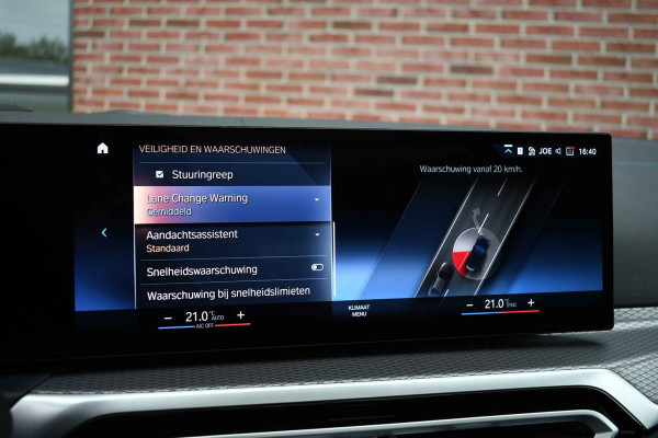 BMW 3 Serie Touring 330e M-Sport Pano ACC Trekh H/K HUD Stuurverw