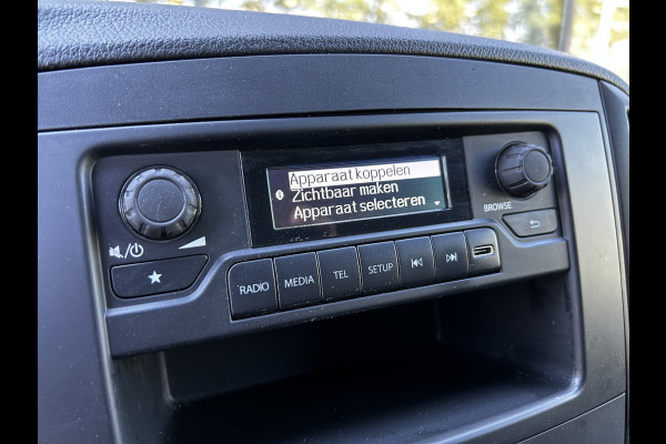 Mercedes-Benz Vito 110 CDI L2 Lang // Trekhaak // Airco // Achterklep // 12 mnd Garantie // Bank // Radio // CV // Betimmering // Wieldoppen