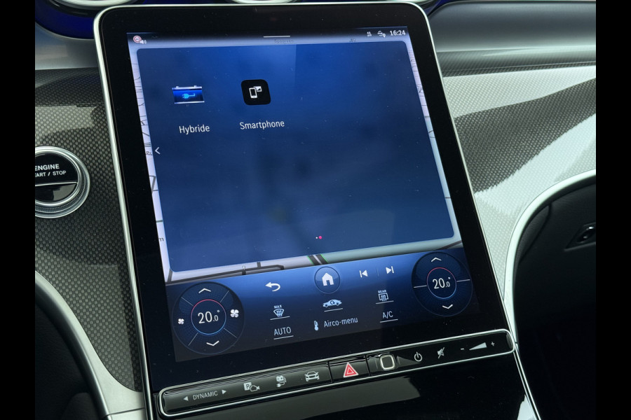 Mercedes-Benz GLC 400e 4Matic AMG // Trekhaak // Luchtvering // Meesturende Achteras // Panoramadak // Nightpakket // 360 Camera // Digital Light