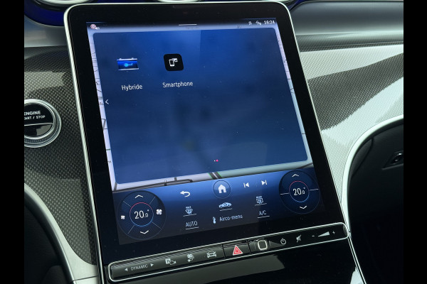 Mercedes-Benz GLC 400e 4Matic AMG // Trekhaak // Luchtvering // Meesturende Achteras // Panoramadak // Nightpakket // 360 Camera // Digital Light