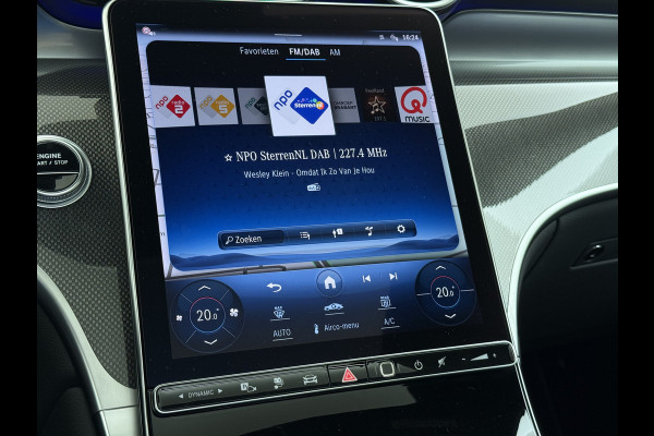 Mercedes-Benz GLC 400e 4Matic AMG // Trekhaak // Luchtvering // Meesturende Achteras // Panoramadak // Nightpakket // 360 Camera // Digital Light