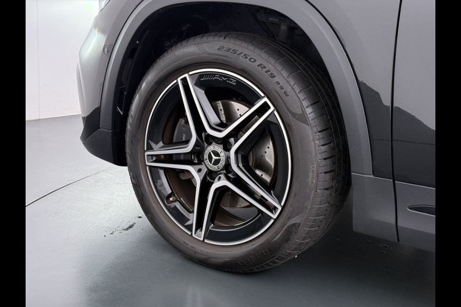 Mercedes-Benz GLA 250e AMG // Memory Stoelen // Distronic // Panoramadak // Rij Assistentiepakket // MultiBeam LED // Carplay // Nightpakket