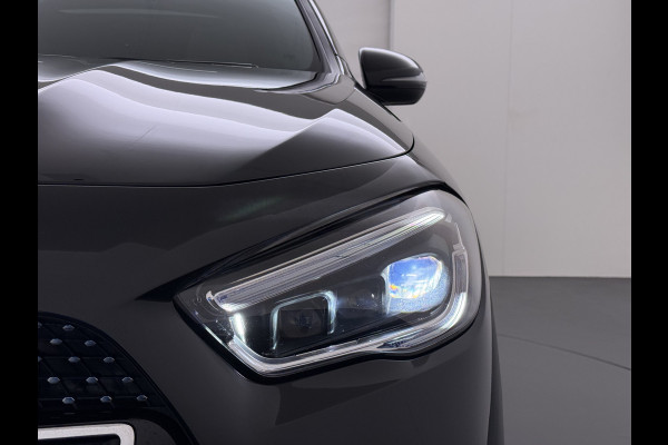 Mercedes-Benz GLA 250e AMG // Memory Stoelen // Distronic // Panoramadak // Rij Assistentiepakket // MultiBeam LED // Carplay // Nightpakket