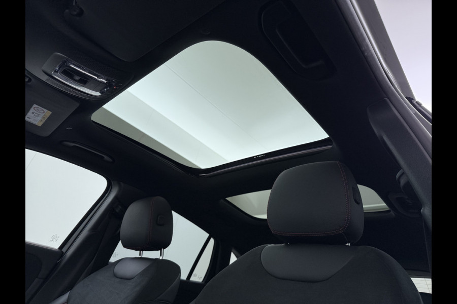 Mercedes-Benz GLA 250e AMG // Memory Stoelen // Distronic // Panoramadak // Rij Assistentiepakket // MultiBeam LED // Carplay // Nightpakket
