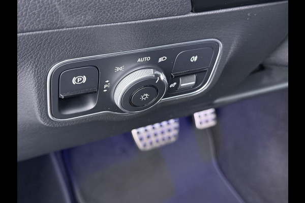 Mercedes-Benz GLA 250e AMG // Memory Stoelen // Distronic // Panoramadak // Rij Assistentiepakket // MultiBeam LED // Carplay // Nightpakket