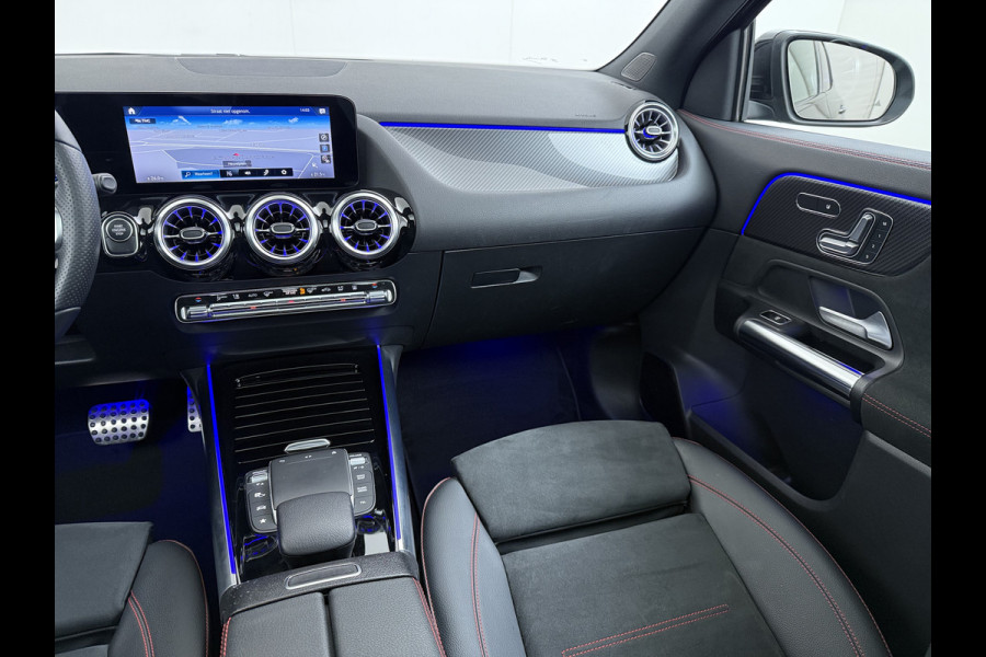 Mercedes-Benz GLA 250e AMG // Memory Stoelen // Distronic // Panoramadak // Rij Assistentiepakket // MultiBeam LED // Carplay // Nightpakket