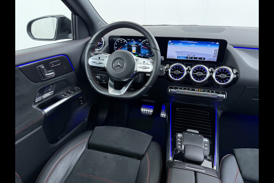 Mercedes-Benz GLA 250e AMG // Memory Stoelen // Distronic // Panoramadak // Rij Assistentiepakket // MultiBeam LED // Carplay // Nightpakket