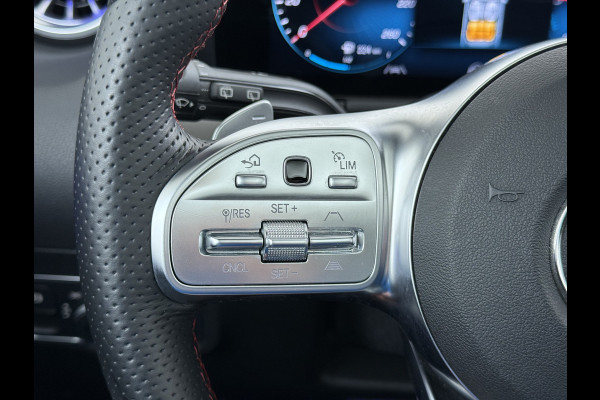Mercedes-Benz GLA 250e AMG // Memory Stoelen // Distronic // Panoramadak // Rij Assistentiepakket // MultiBeam LED // Carplay // Nightpakket