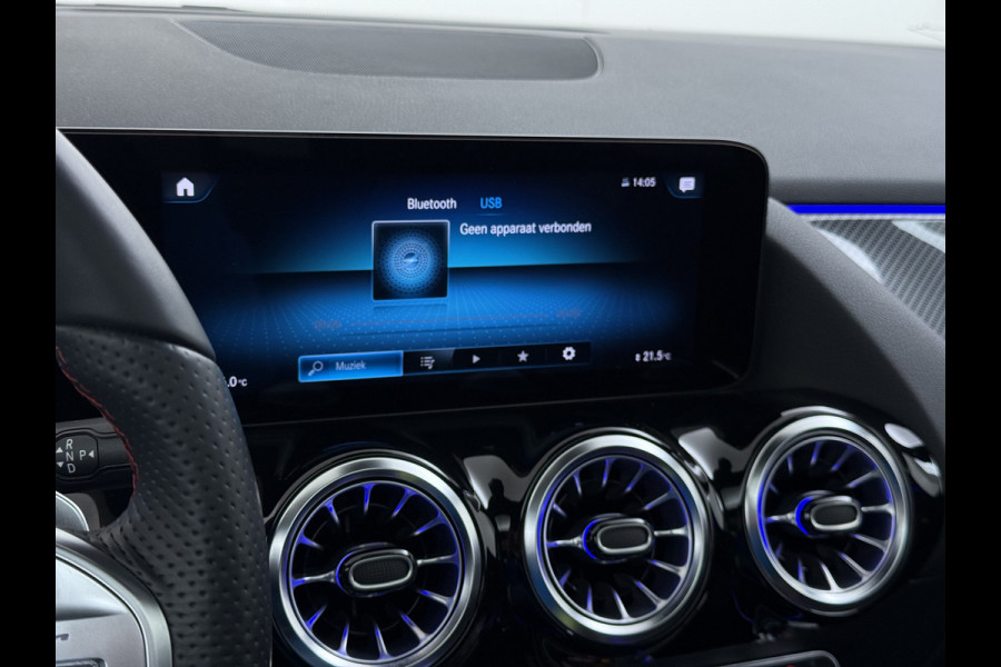 Mercedes-Benz GLA 250e AMG // Memory Stoelen // Distronic // Panoramadak // Rij Assistentiepakket // MultiBeam LED // Carplay // Nightpakket