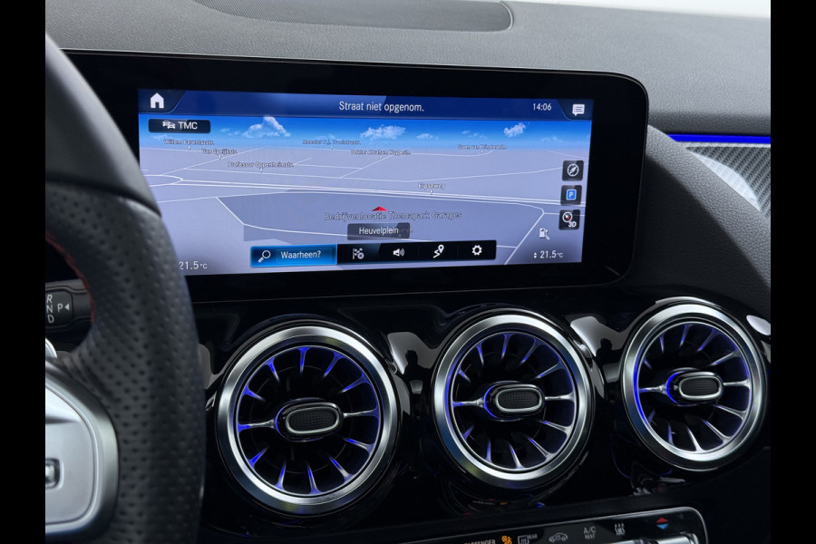 Mercedes-Benz GLA 250e AMG // Memory Stoelen // Distronic // Panoramadak // Rij Assistentiepakket // MultiBeam LED // Carplay // Nightpakket