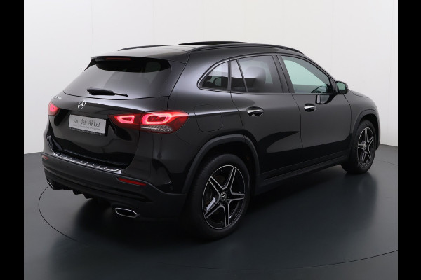 Mercedes-Benz GLA 250e AMG // Memory Stoelen // Distronic // Panoramadak // Rij Assistentiepakket // MultiBeam LED // Carplay // Nightpakket
