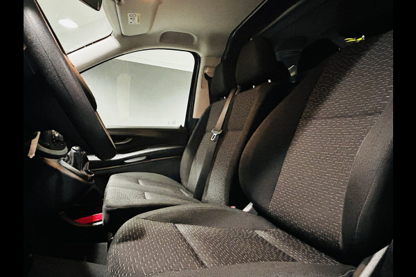 Mercedes-Benz Vito 110 CDI Lang // Airco // Navigatie// // Achterklep // Bumpers in kleur // Groot Scherm // Betimmering
