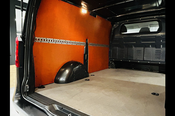 Mercedes-Benz Vito 110 CDI Lang // Airco // Navigatie// // Achterklep // Bumpers in kleur // Groot Scherm // Betimmering