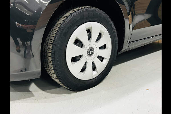 Mercedes-Benz Vito 110 CDI Lang // Airco // Navigatie// // Achterklep // Bumpers in kleur // Groot Scherm // Betimmering