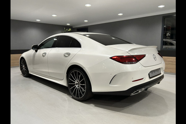 Mercedes-Benz CLS-Klasse 450 4Matic AMG // Burmester // 360 Camera // Sunroof // Trekhaak // 20 inch // Designo White // Distronic