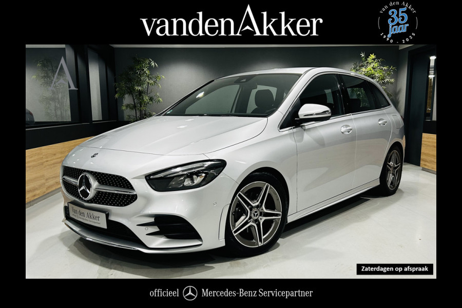 Mercedes-Benz B-Klasse 180 AMG // Trekhaak // Camera // Elek. Achterklep // Carplay // LED Koplampen // Navigatie
