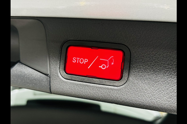 Mercedes-Benz B-Klasse 180 AMG // Trekhaak // Camera // Elek. Achterklep // Carplay // LED Koplampen // Navigatie