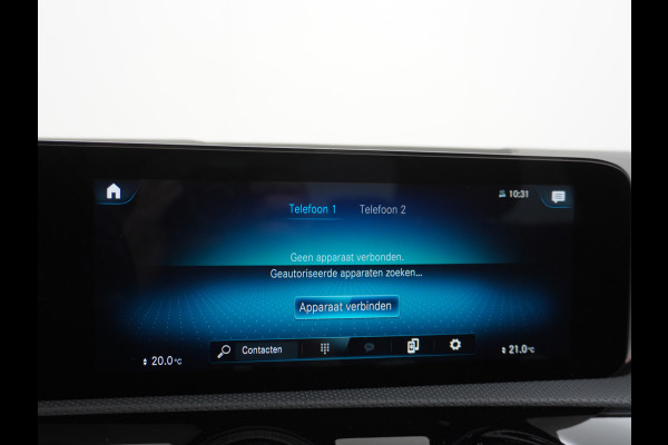 Mercedes-Benz A-Klasse 250e AMG // Panoramadak // Memory // Trekhaak // Keyless // Carplay // Sfeerverlichting // MultiBeam LED // Night Pakket // Augm