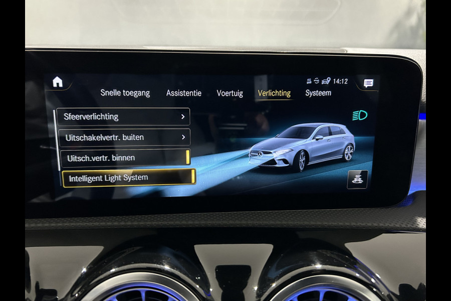 Mercedes-Benz A-Klasse 250e AMG// Panoramadak // Memory // MultiBeam LED // Keyless // Magno Grijs // Augmented