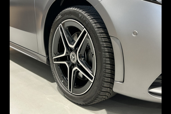 Mercedes-Benz A-Klasse 250e AMG// Panoramadak // Memory // MultiBeam LED // Keyless // Magno Grijs // Augmented