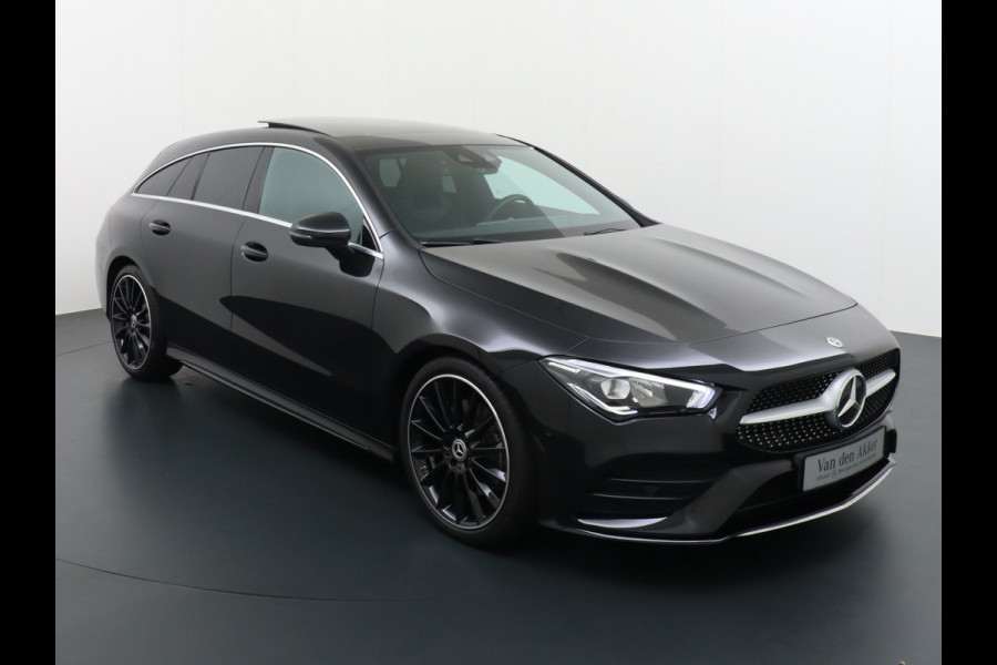 Mercedes-Benz CLA-Klasse Shooting Brake 200 AMG // Panoramadak // Sfeerverlichting // Privacy Glas // 19" Velgen // Carplay // Augmented Reality