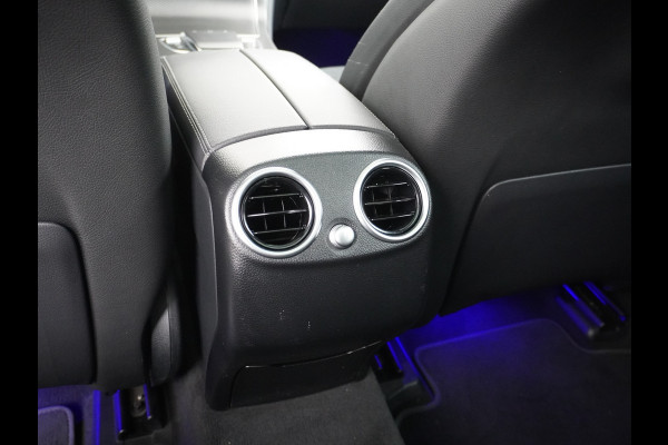 Mercedes-Benz GLC 300e AMG 4Matic // Panoramadak // Burmester // 360 Camera // Keyless // Carbon // Sfeerverlichting // Carplay