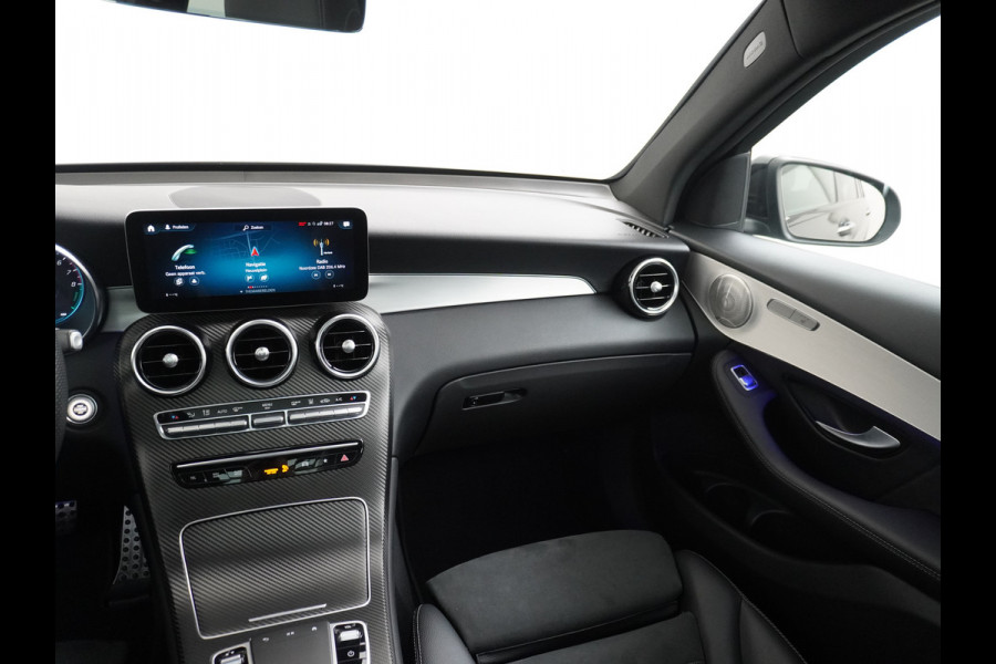 Mercedes-Benz GLC 300e AMG 4Matic // Panoramadak // Burmester // 360 Camera // Keyless // Carbon // Sfeerverlichting // Carplay