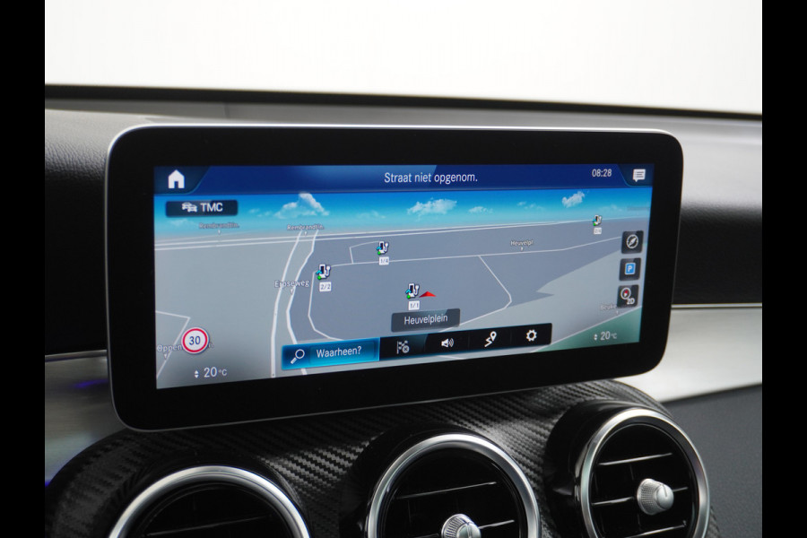 Mercedes-Benz GLC 300e AMG 4Matic // Panoramadak // Burmester // 360 Camera // Keyless // Carbon // Sfeerverlichting // Carplay