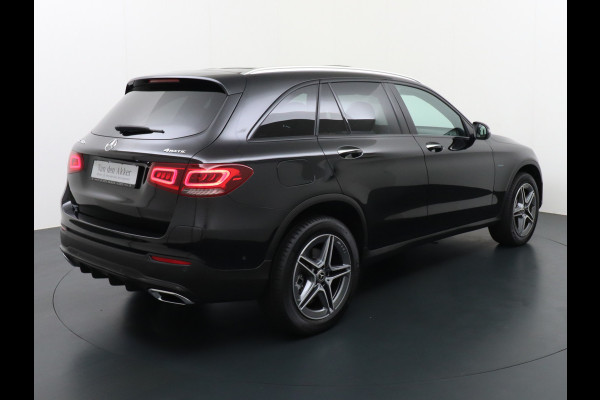 Mercedes-Benz GLC 300e AMG 4Matic // Panoramadak // Burmester // 360 Camera // Keyless // Carbon // Sfeerverlichting // Carplay